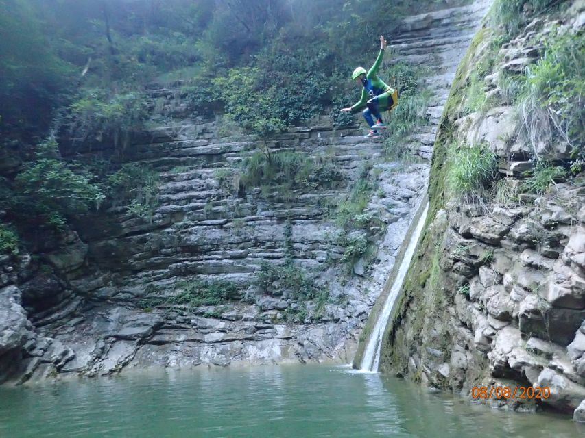 Lake Garda: Canyoneering in Torrente Vione - Small groups, private outings, and guide support