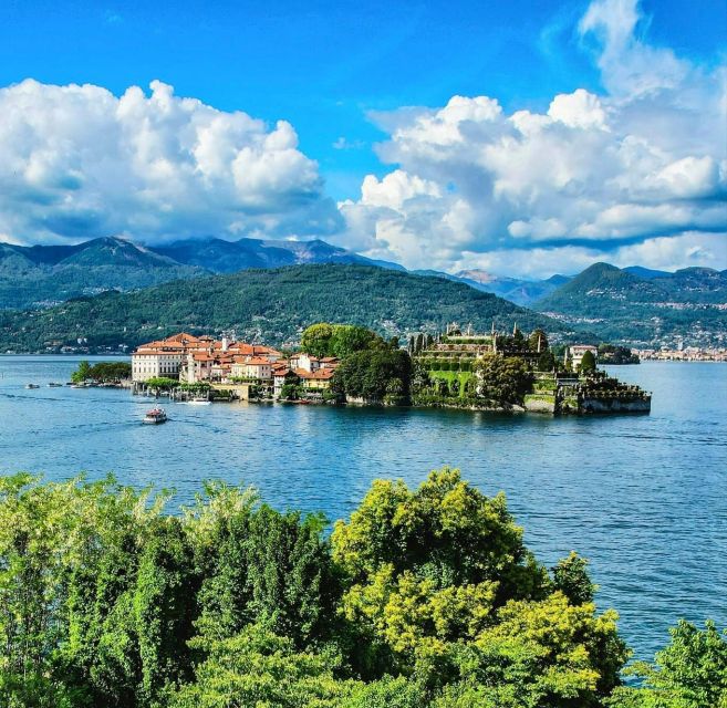 Lake Maggiore: Isola Bella and Pescatori Tour from Feriolo - Isola Pescatori: village lanes and local flavor