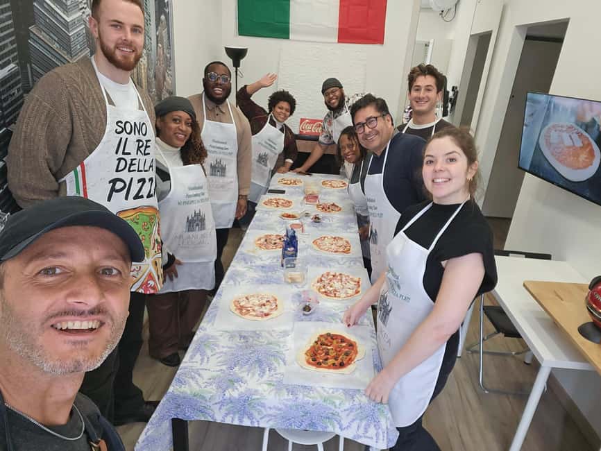 Mamma Mia - Bake The Real Italian Pizza - Choosing flavors and preparing the pizzas