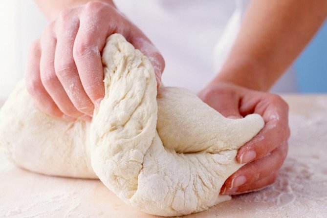 Mamma Mia! Make Your Own Italian Pizza in Milan - Getting to Via Collecchio