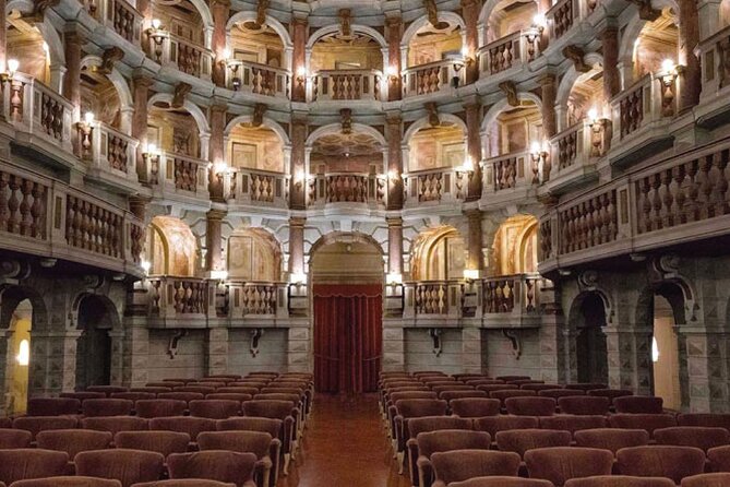 Mantova Walking Tour with Audio and Written Guide by a Local - Palazzo Ducale and the Gonzaga court
