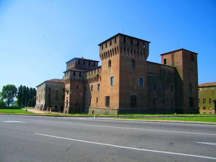 Mantua: Town Highlights and Monuments Walking Tour - Inside Mantua Cathedral