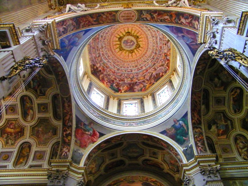 Mantua: Town Highlights and Monuments Walking Tour - Reading Mantua through Piazza delle Erbe