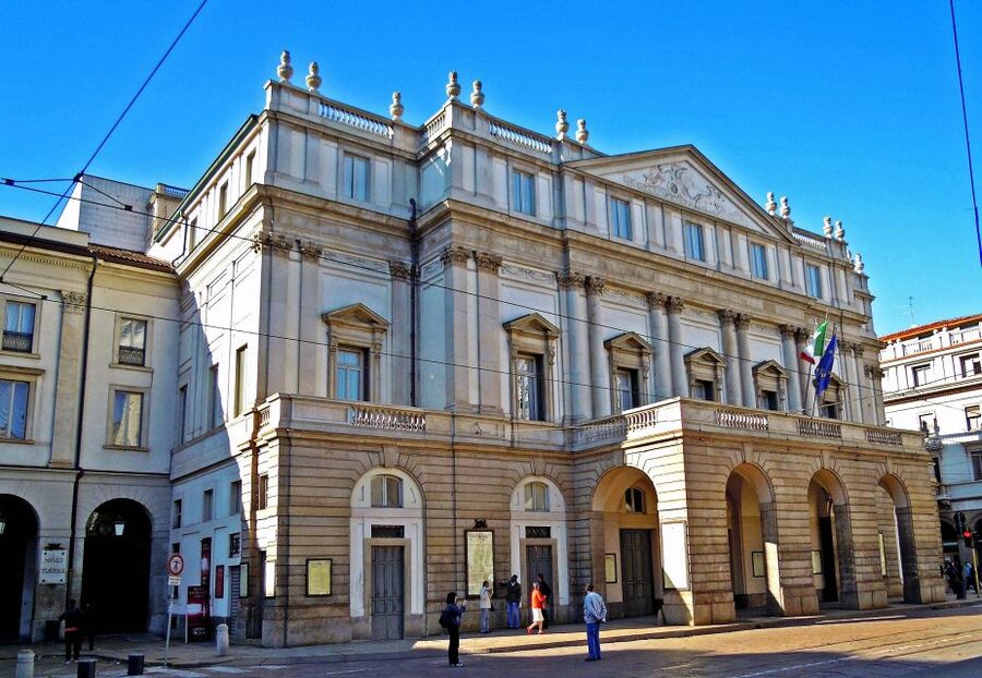Milan 3–Hour Cultural Bike Tour - Leonardo, basilicas, and less obvious Milan