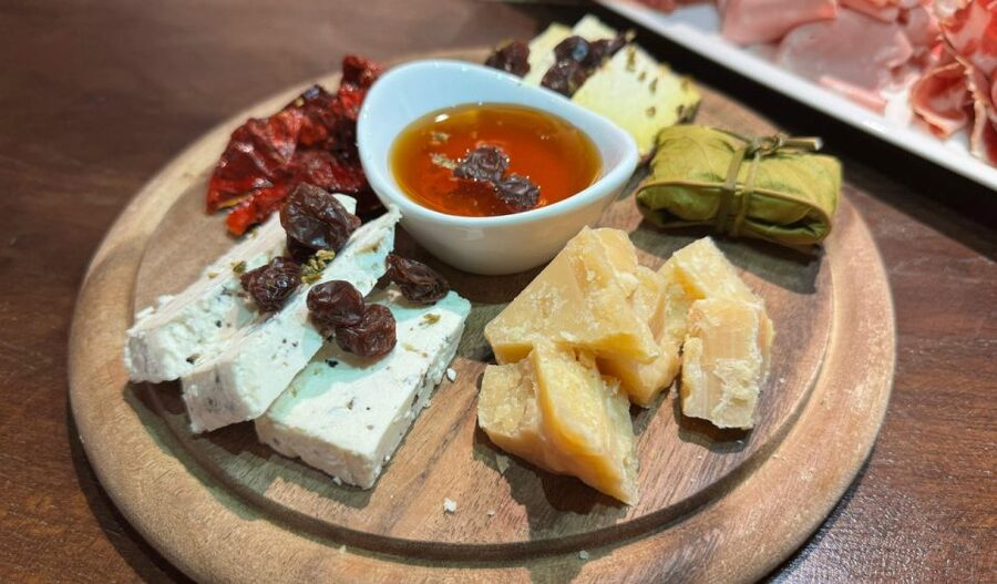 Milan: Aperitivo with Food Selection & a Glass of Wine - Key points to know before booking