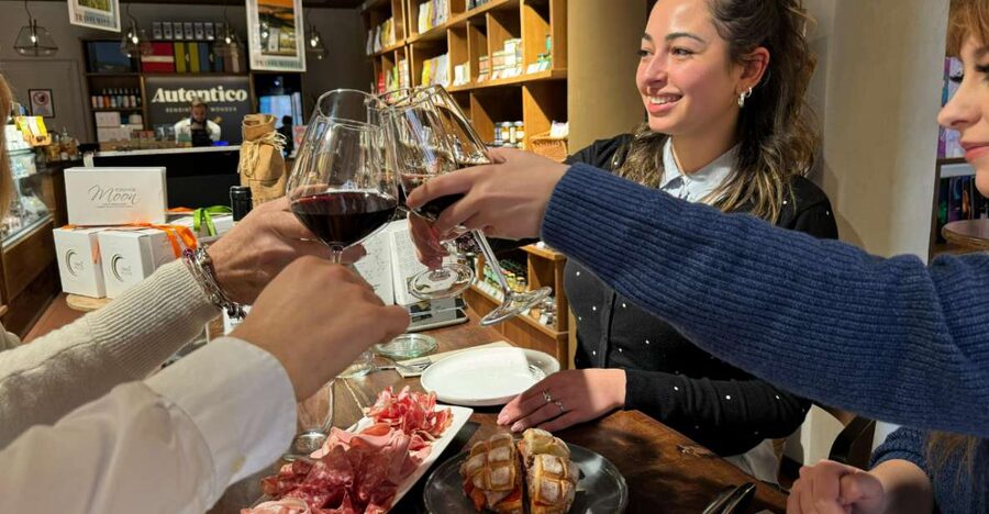 Milan: Aperitivo with Food Selection & a Glass of Wine - Choosing your glass of Italian wine