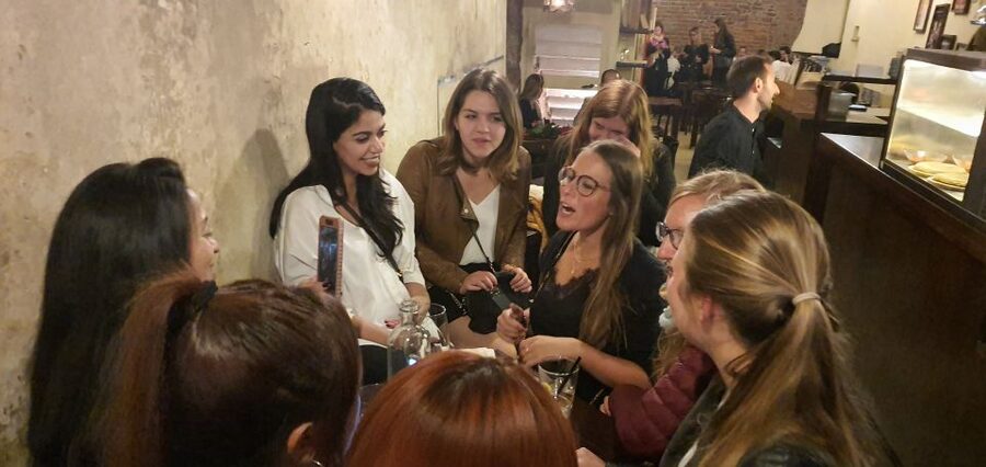 Milan: Bar-Hopping Tour with Welcome Drink - From Piazza Duomo into Milan after dark
