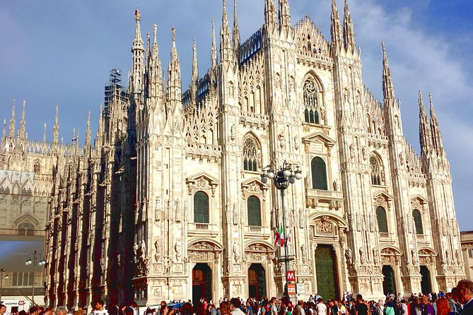 Milan: Best of Skip-the-Line Duomo Guided Tour Experience - Adding the two-day Milan open bus pass