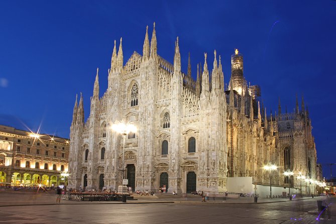 Milan: Best of Skip-the-Line Duomo Rooftops Guided Tour - Taking the lift, then climbing the final 75 stairs