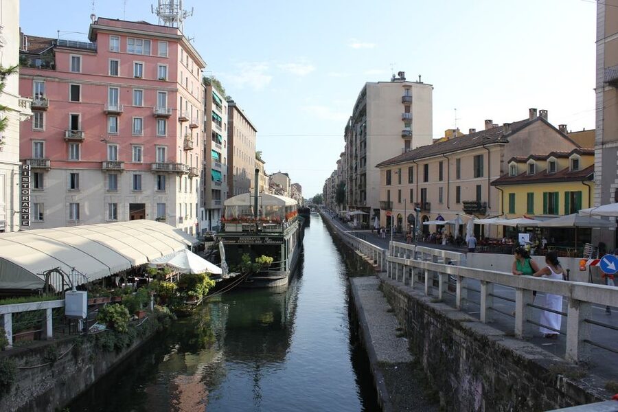 Milan: Best of the Highlights Walking Tour - Castello Sforzesco and Milan’s courtly past