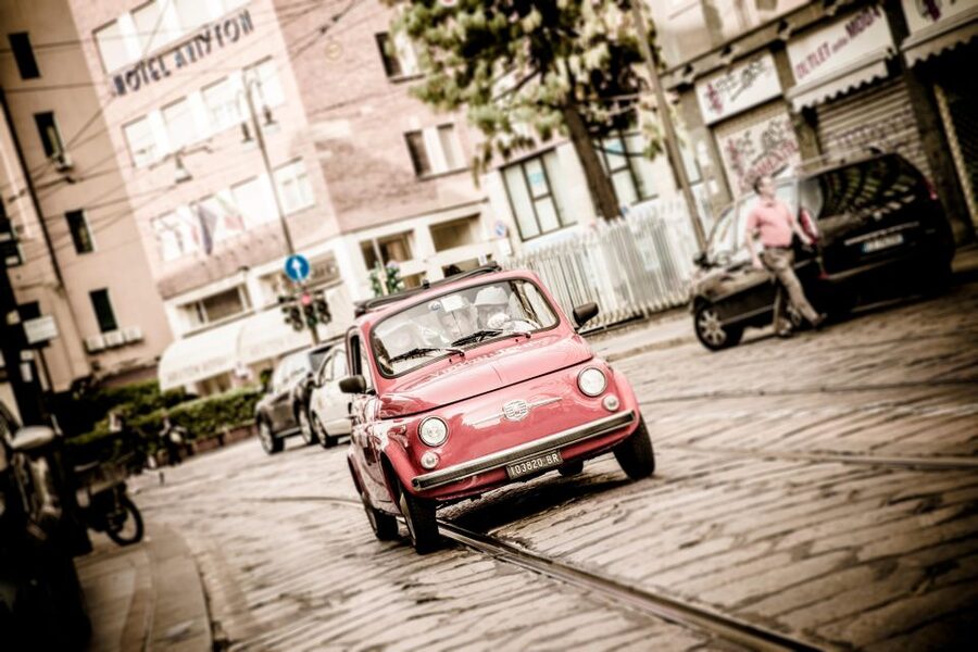 Milan: Canals Tour by Vintage Fiat 500 (2hs, 2 stops) - Two hours, a private guide, and good value