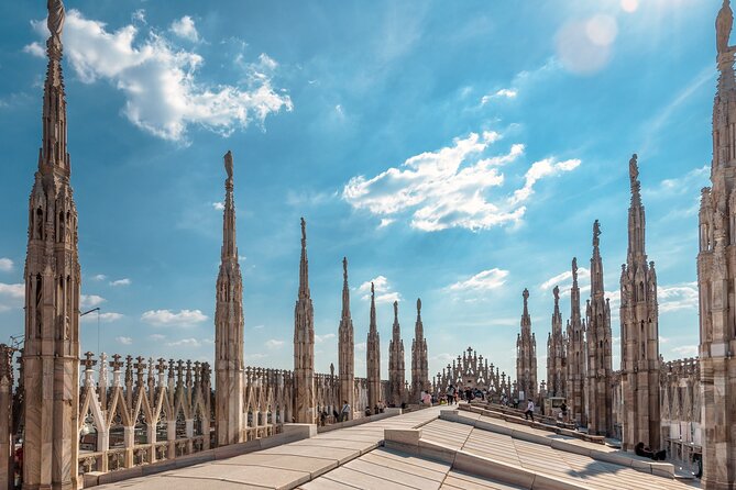 Milan: Cathedral and Duomo's Rooftop Guided Tour - Meeting at Piazza del Duomo