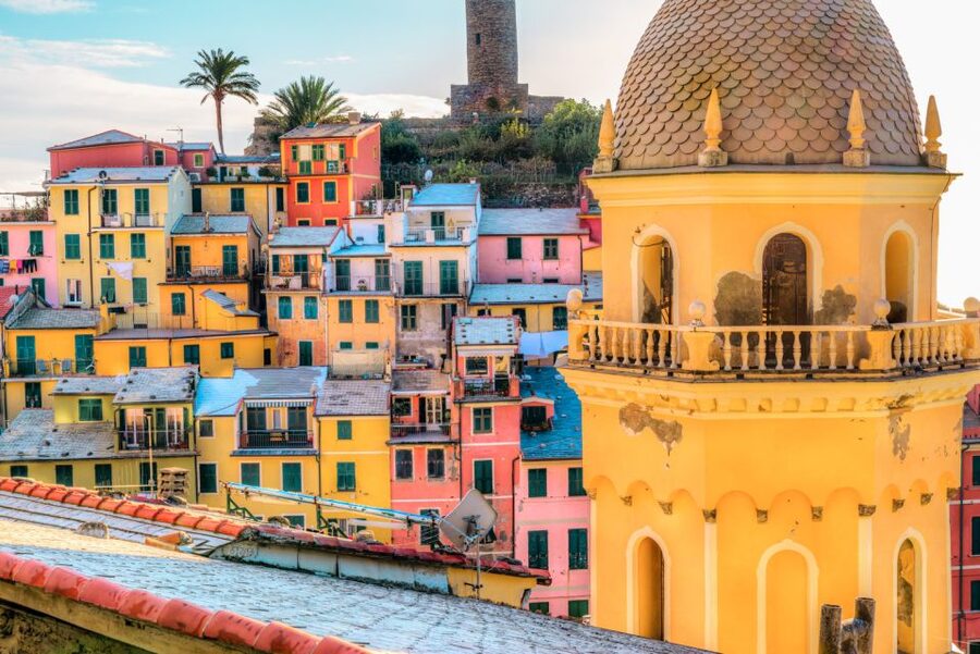 Milan: Cinque Terre Full-Day Guided Trip With Cruise - Manarola, steep lanes and postcard views