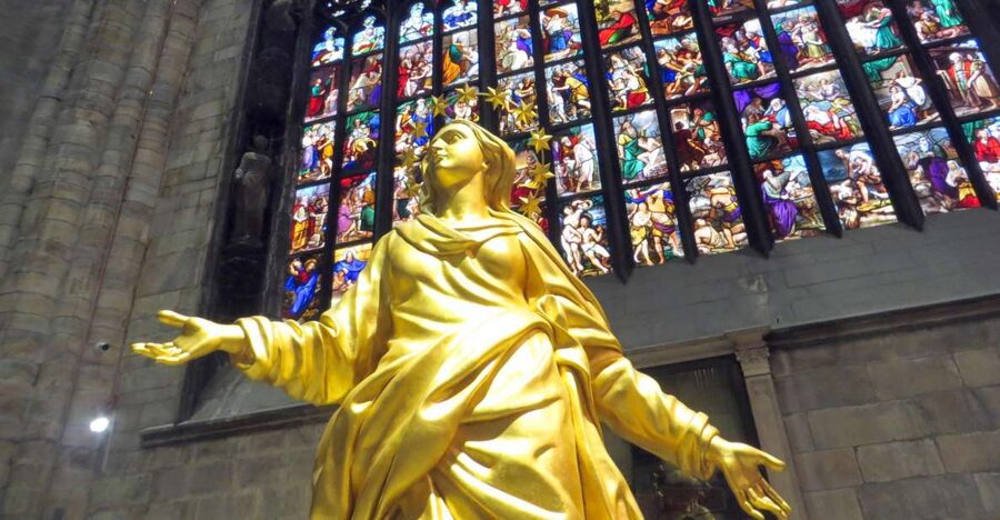 Milan: City Highlights Walking Tour - Starting above Milan at the Duomo
