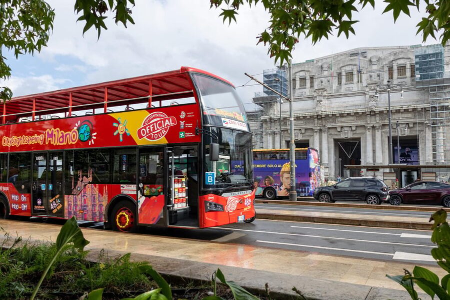 Milan: City Sightseeing Hop-On Hop-Off Bus with Audio Guide - Line D: Navigli, Brera, and a second look at the center