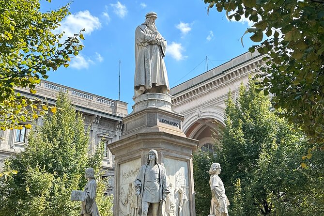 Milan Coffee & History Crawl with a Licensed Tour Guide - La Scala and Leonardo da Vinci