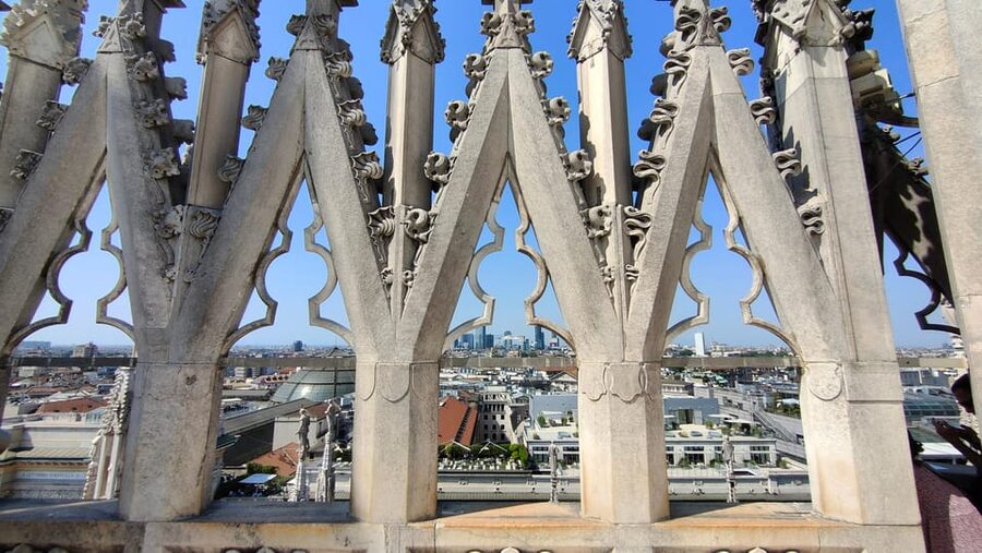 Milan: Da Vinci's Last Supper & Duomo Rooftop Terraces Tour - Timing, meeting point, and what to carry