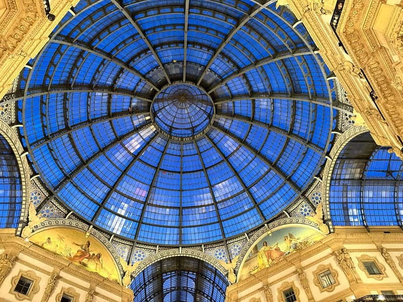Milan: Delicious Food Tour and City Center Sightseeing - Piazza Affari and Milan’s stranger side