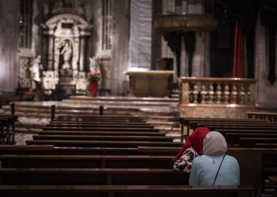Milan Duomo Cathedral Tour - Inside the cathedral: stained glass and sacred details