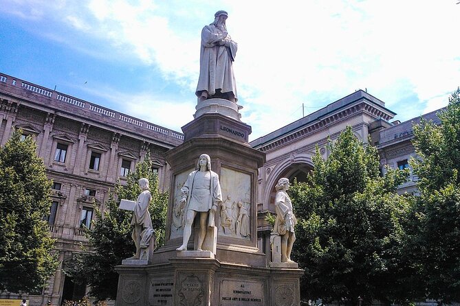 Milan Duomo, Sforza Castle and Pieta Guided Tour with Tickets - What the small group changes