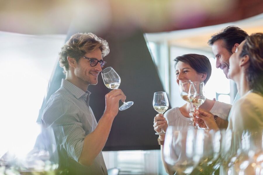 Milan: Duomo with Rooftop Private Tour, Food, & Wine Tasting - Final call: book it for the rooftop, guide, and tasting