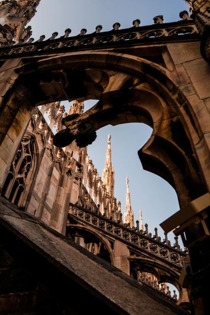 Milan: Express Walk with a Local in 90 minutes - Is $157.47 a fair price for 90 minutes?