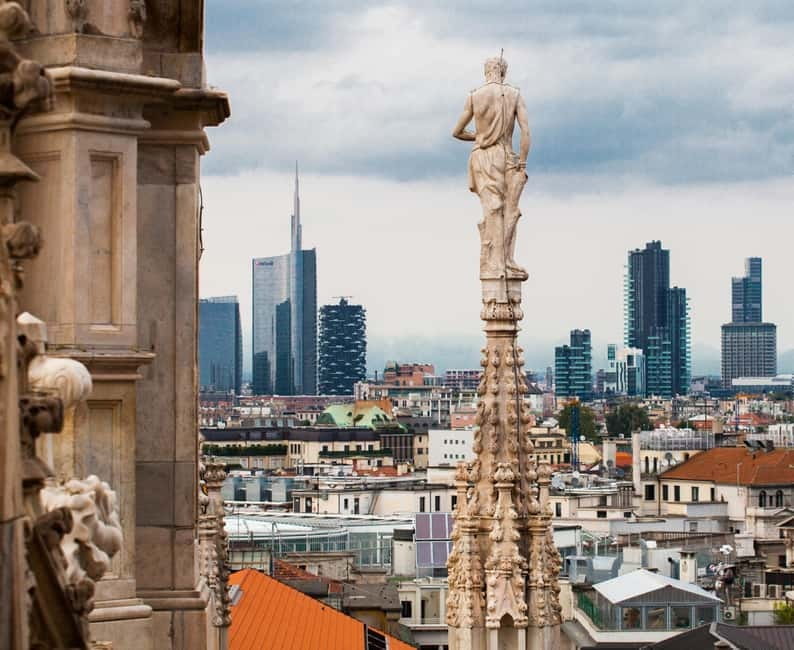 Milan: Fast Track Cathedral and Duomo Rooftop Guided Tour - Key points to know before you book