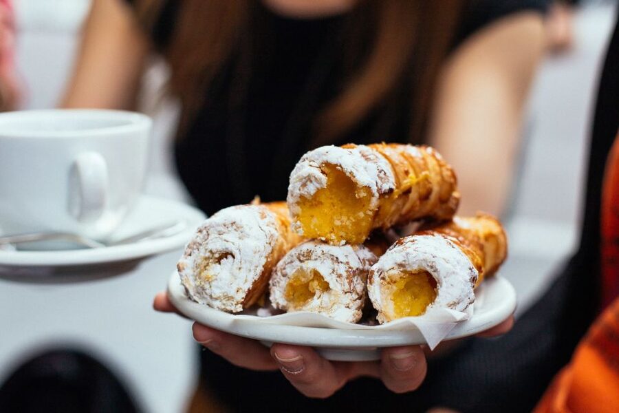 Milan: Favorite Foods Private Tasting Tour - Ten tastings, from simple snacks to local wine