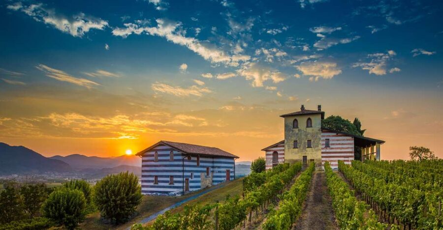 Milan: Franciacorta Winery and Bergamo Day Trip with Lunch - How the time and price add up