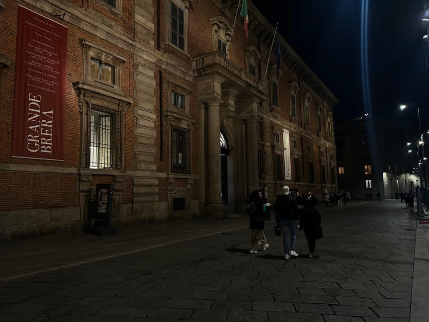 Milan: Ghosts, Mysteries, and Secrets Guided Walking Tour - Parco Sempione and the change in atmosphere