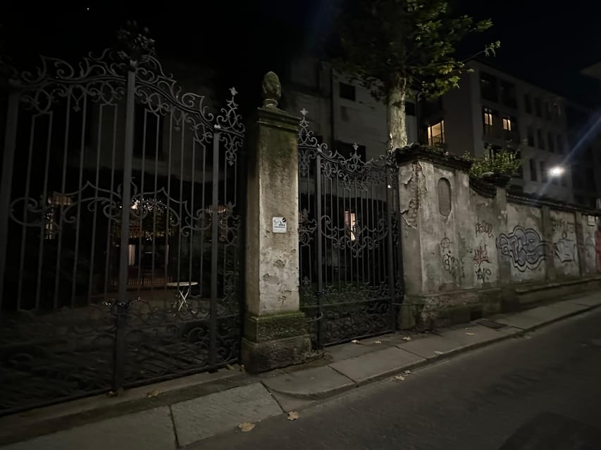 Milan: Ghosts, Mysteries, and Secrets Guided Walking Tour - Meeting Sarah at Basilica di Sant’Ambrogio
