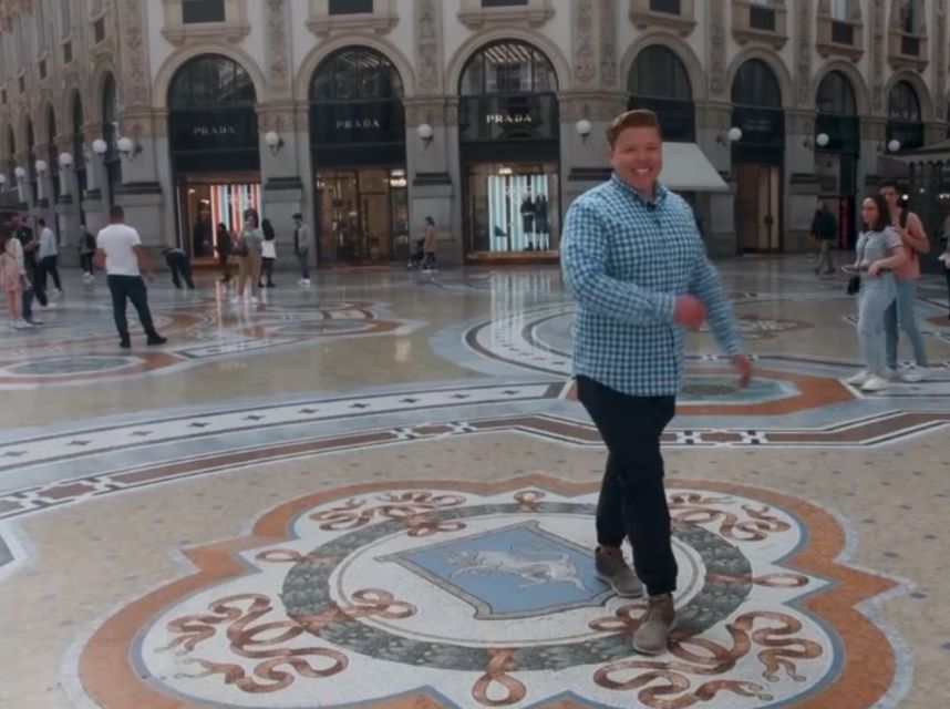 Milan: Guided Duomo, Last Supper and City Centre Tour - Walking from the church toward central Milan