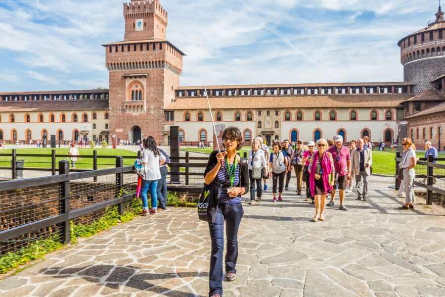 Milan: Guided Walking Tour & Last Supper Visit with Ticket - Finishing at the Duomo façade