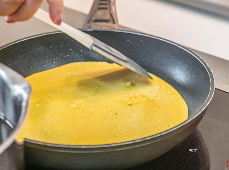 Milan: Hands-On Pasta & Dessert Cooking Class & Wine Pairing - Learning four fresh pasta shapes