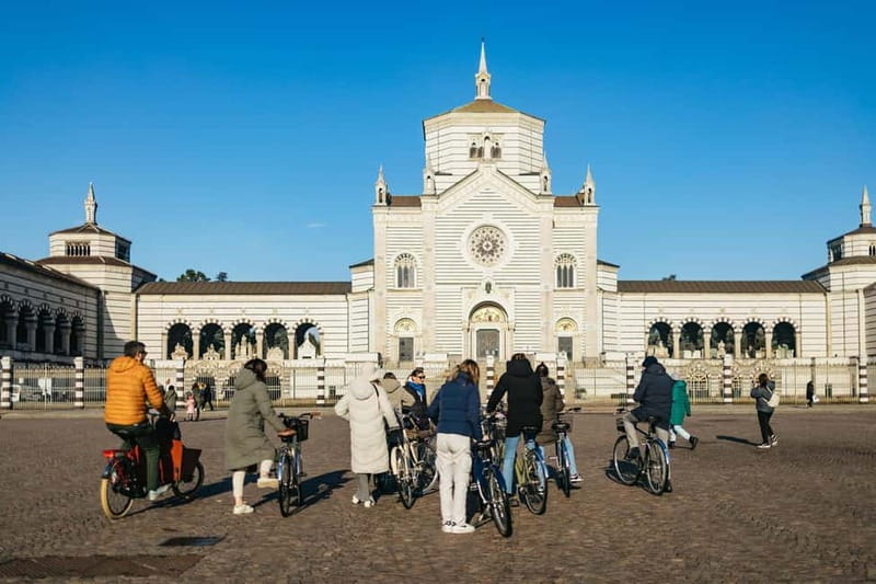 Milan: Hidden Gems Guided Bike Tour - How demanding is the ride?