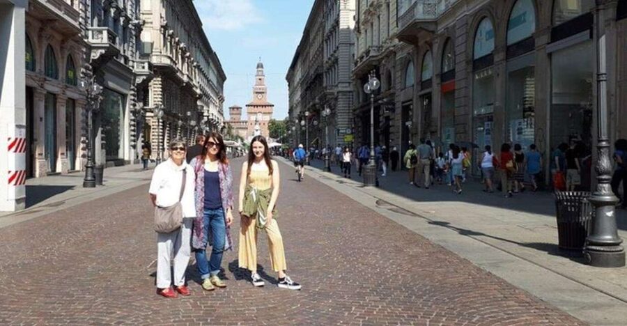 Milan : Highlights & Hidden gems Private Walking Tour - Stories about Milan, not just buildings