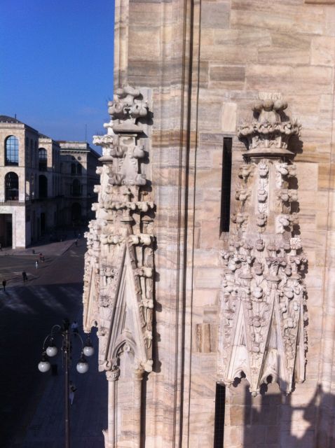 Milan Highlights Private 3-Hour Walking Tour - La Scala and Leonardo in the same square