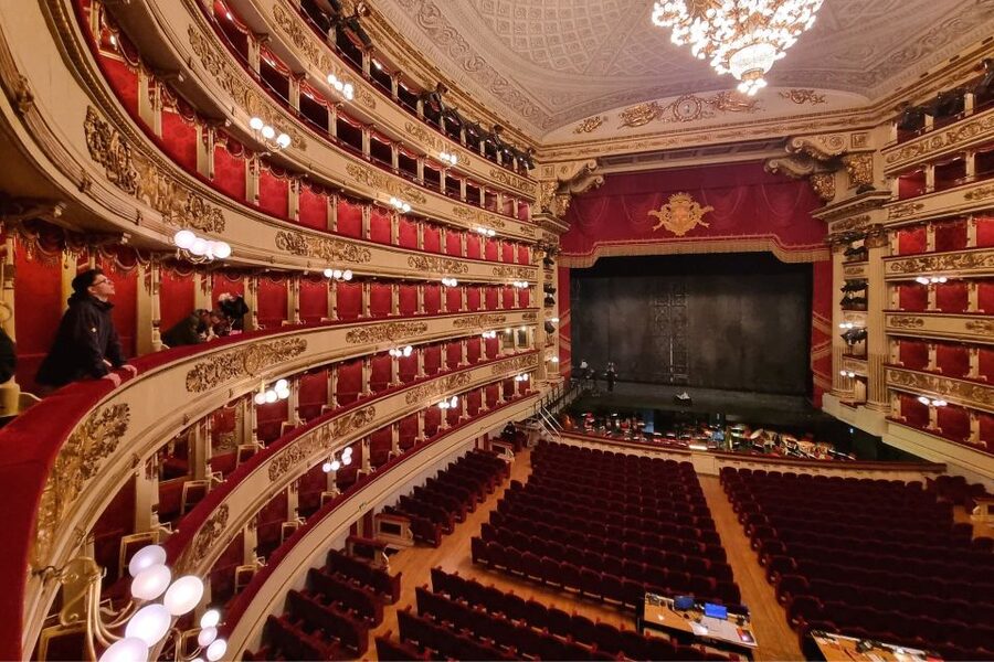 Milan: La Scala Theater and Museum Tour with Entry Tickets - Starting with the museum’s musicians and performers