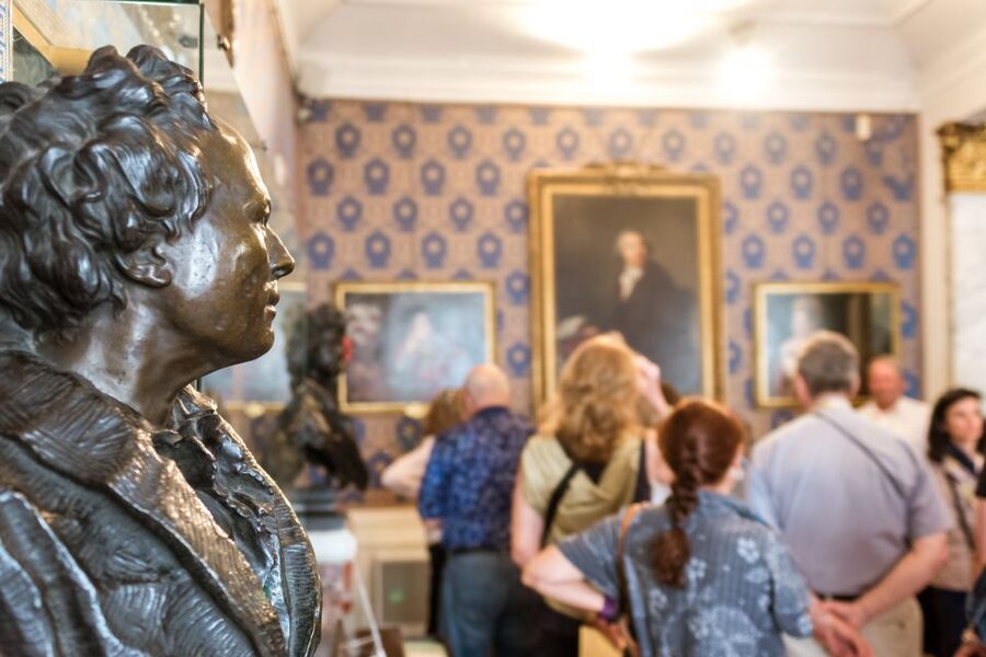 Milan: La Scala Theater & Museum Guided Experience - Who will enjoy this one-hour visit?