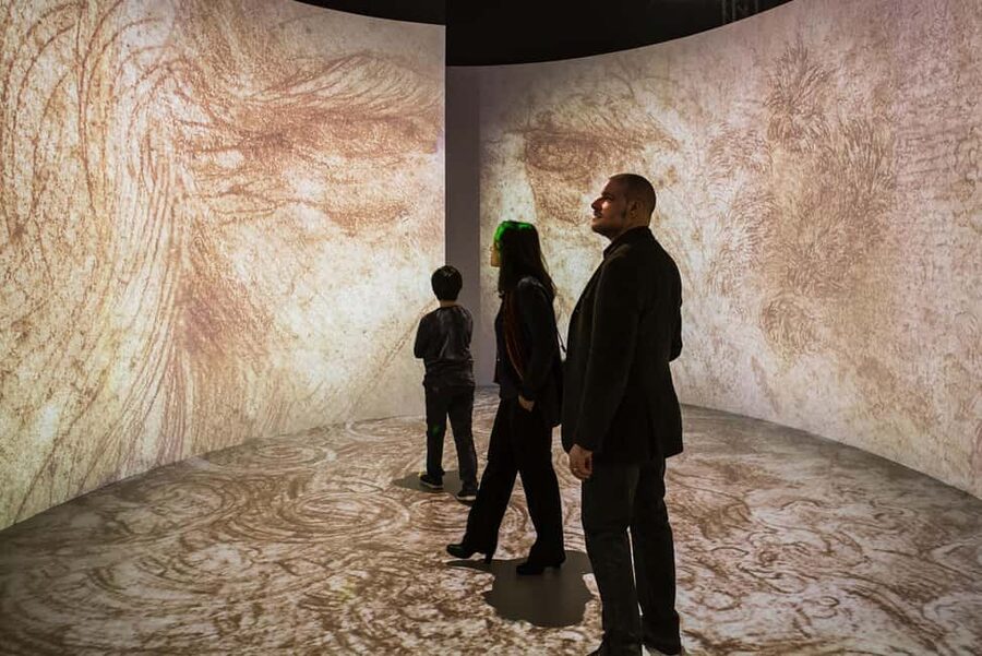Milan: Leonardo da Vinci Galleries Ticket & Guided Tour - The art of war, work, and production