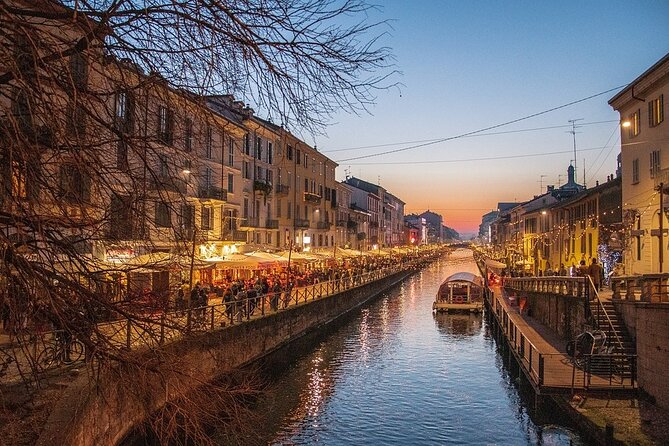 Milan Like a Local: A Private & Personalized City Tour - Piazza della Scala and Leonardo’s Milan