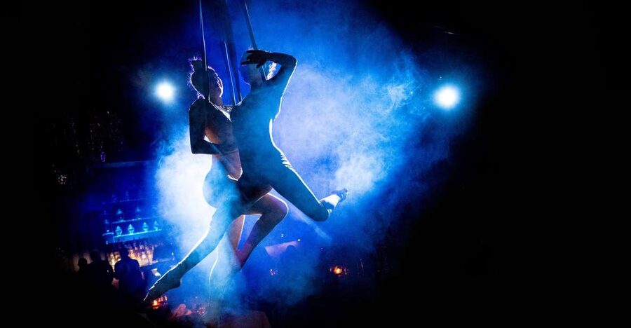 Milan: Maison Milano Dinner and Show - Maison Milano turns dinner into a stage show