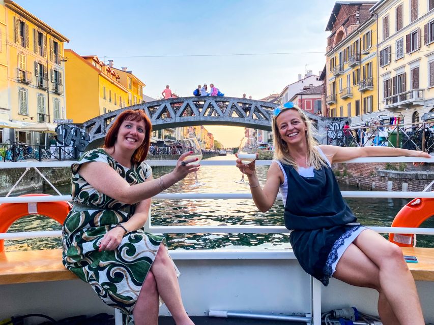 Milan: Navigli District Canal Boat Tour with Aperitivo - Key points at a glance