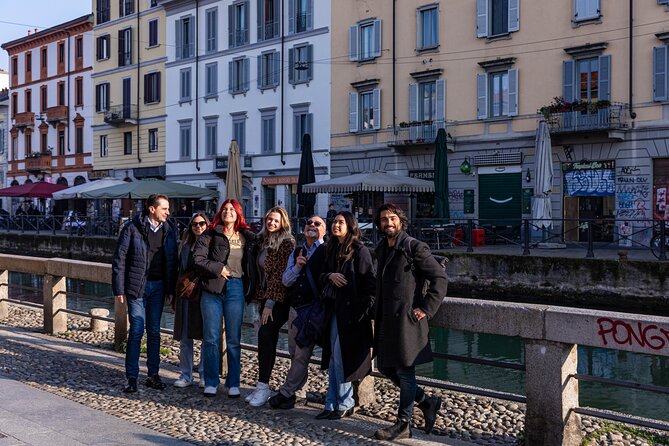 Milan: Navigli Food & Drinks Tour with Eating Europe - Courtyards and the washerwomen’s alley