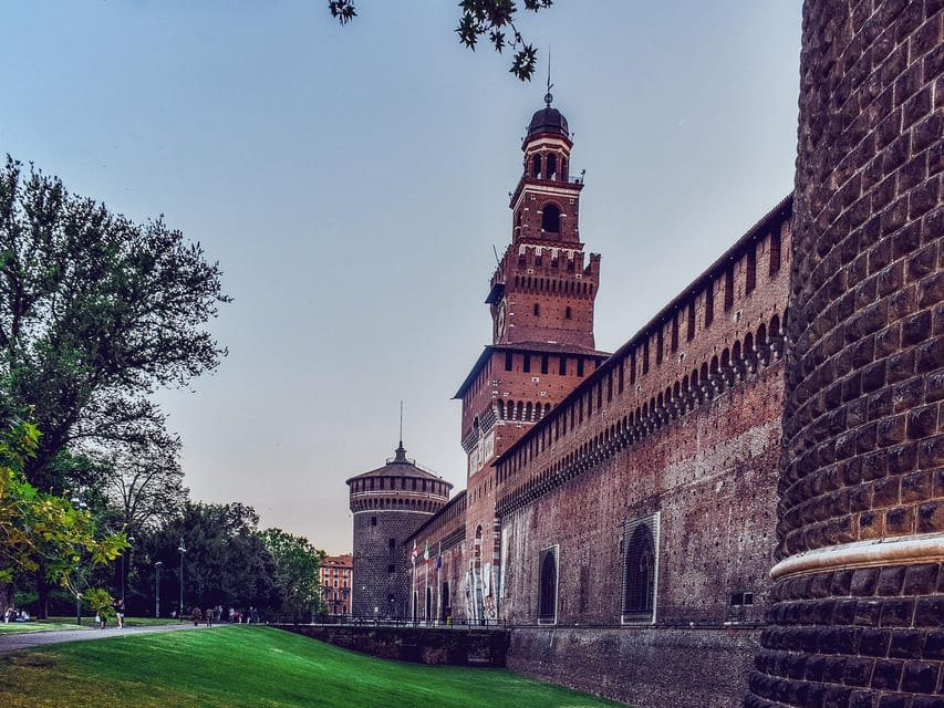 Milan: Night Tour by Bus - What this Milan night ride really offers