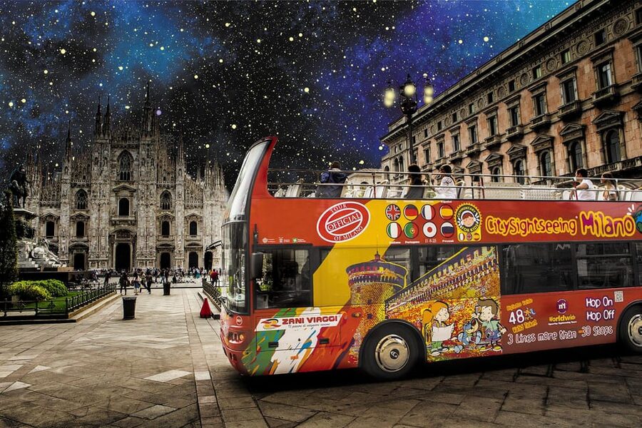 Milan: Night Tour by Bus - Boarding at Foro Bonaparte near Largo Cairoli