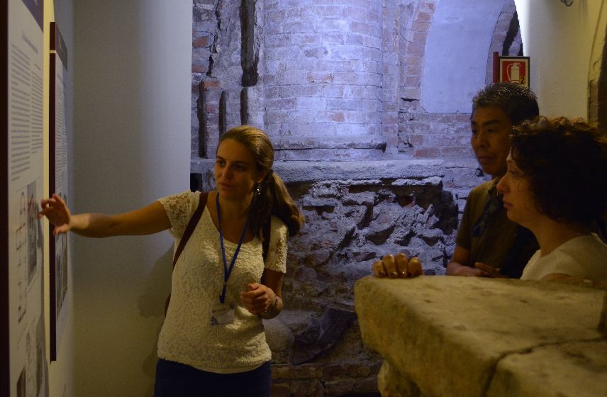 Milan Off-the-Beaten-Path Private Walking Tour - San Giovanni in Conca and the Roman remains