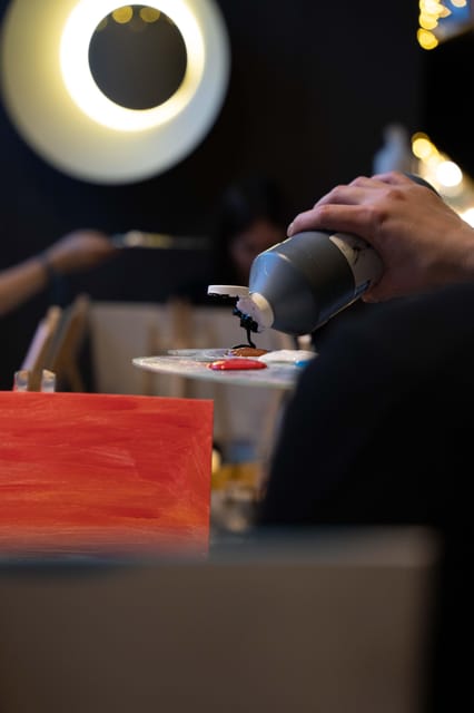 Milan: Paint 'n Sip Class - Language, access, and who should book
