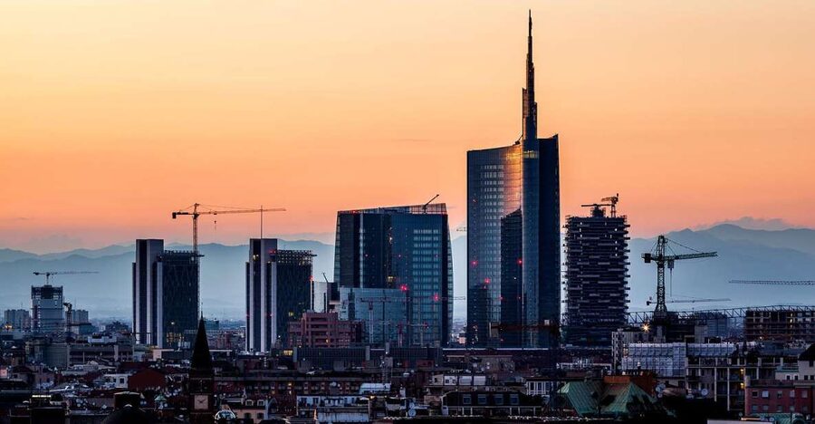 Milan: Piazza Gae Aulenti and Pelli Tower Walking Tour - Starting Near Palazzo Lombardia and Sondrio Metro