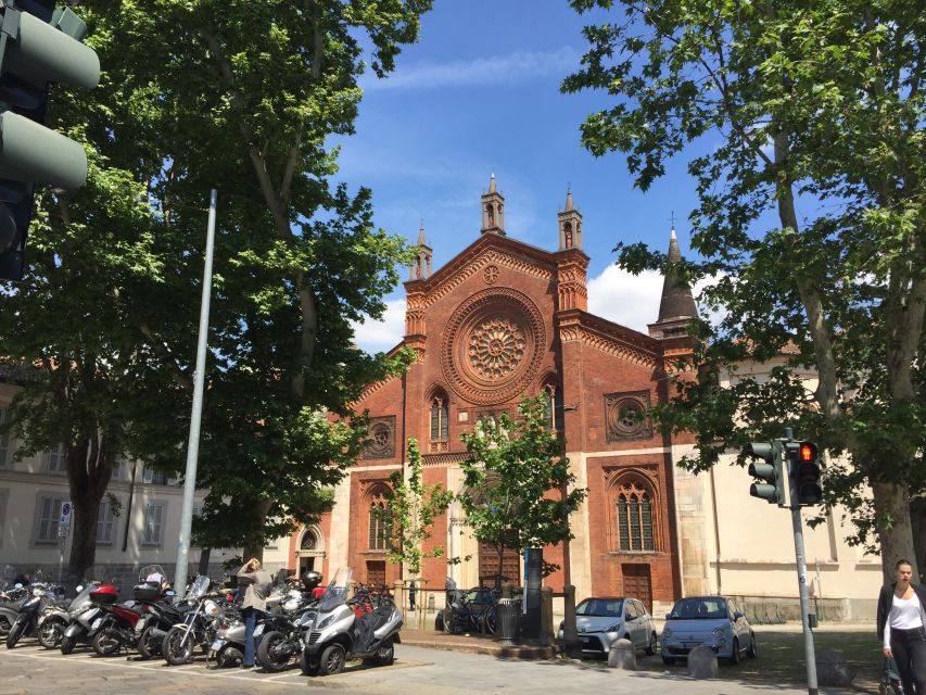 Milan: Pinacoteca Art Gallery and Brera District Guided Tour - How to get the most from your two hours
